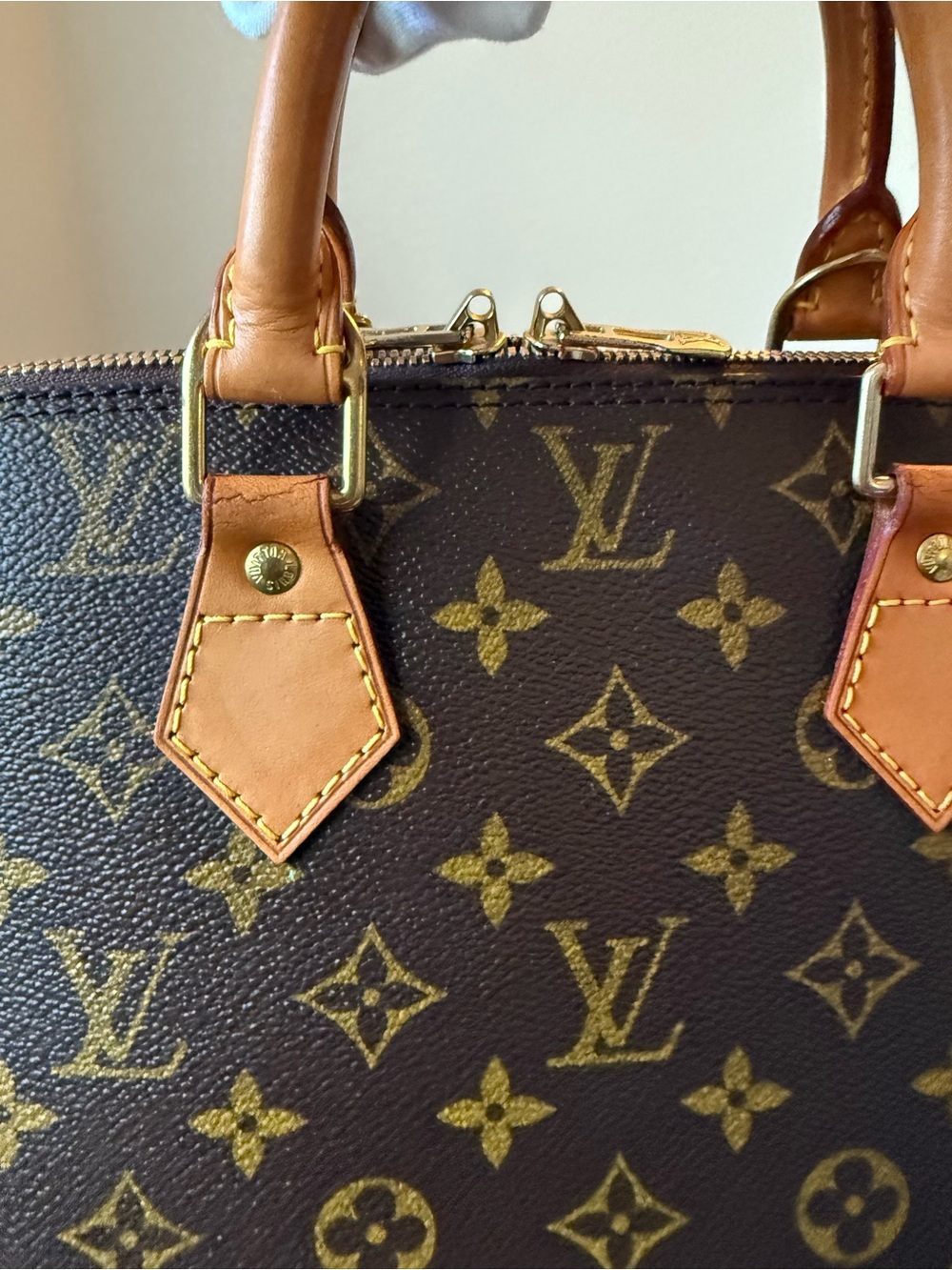 🔥Louis Vuitton Vintage Monogram Satchel Made in France, 1998 with COA🔥 - Picture 16 of 17